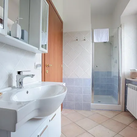 Fons Clara Domus Et Eventi 게스트하우스