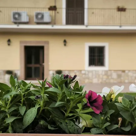 Fons Clara Domus Et Eventi 3* Fontechiari